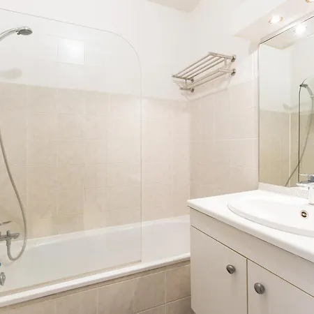 Amadeus 0405 * De Panne